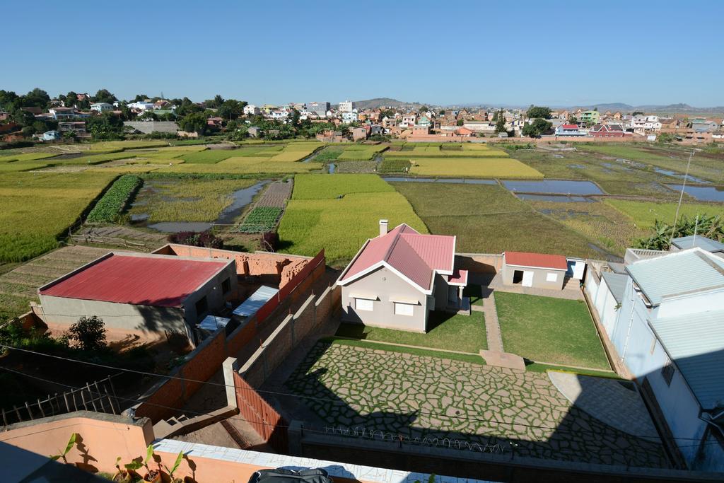 Hotel Chez Jeanne Antananarivo Esterno foto